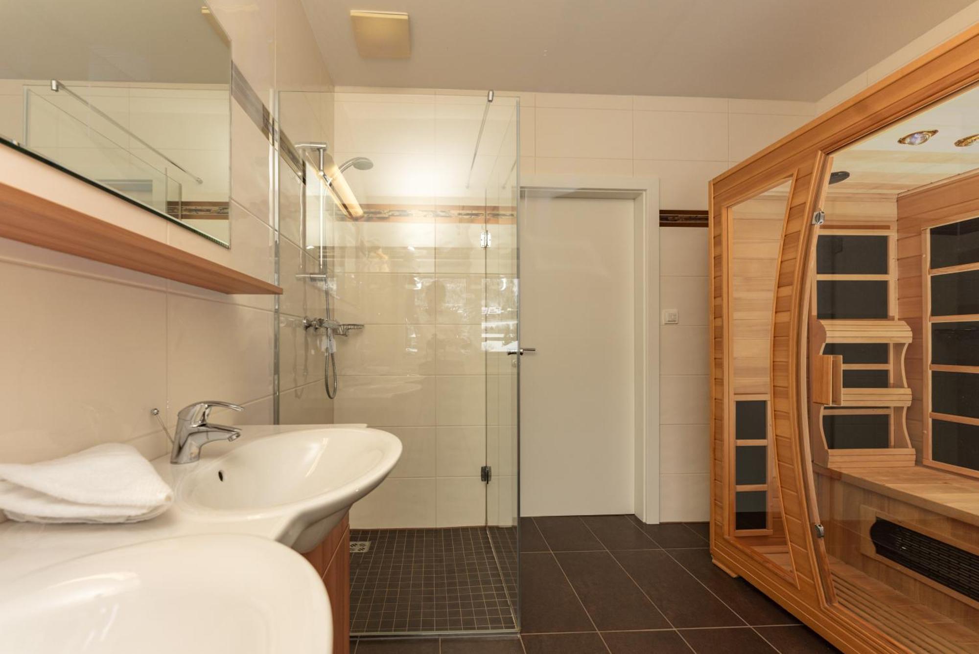 Ferienwohnungen Karoline By Schladming-Appartements Номер фото